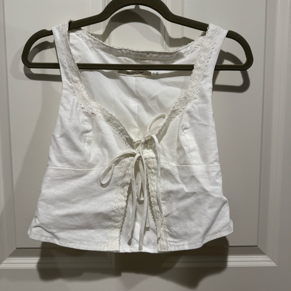 Mustard Seed White Sleeveless Crop Tank Top